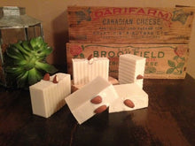 Load image into Gallery viewer, Savons pour le corps et visage par Nous le Savon