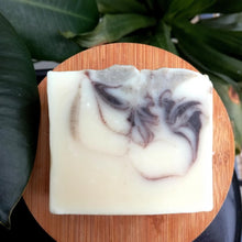 Load image into Gallery viewer, Savons pour le corps et visage par Nous le Savon