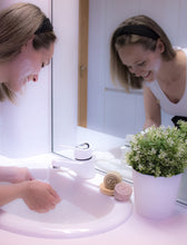 Charger l'image dans la galerie, Lait démaquillant en barre pour peaux mixtes, grasses et acnéiques 50 g