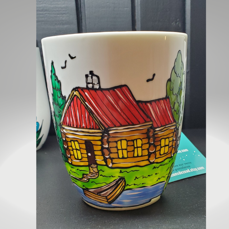 Tasse en porcelaine peinte à la main par Dezo Québec
